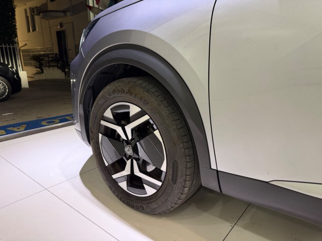 PEUGEOT 2008 usata, con Luci diurne LED
