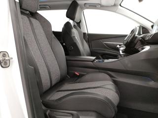 PEUGEOT 5008 usata, con Boardcomputer