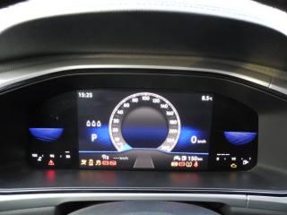 VOLKSWAGEN T-Roc usata, con USB