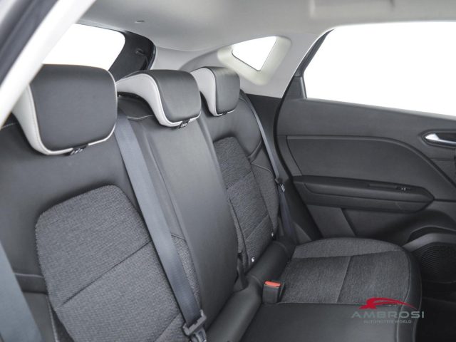 RENAULT Captur usata 10