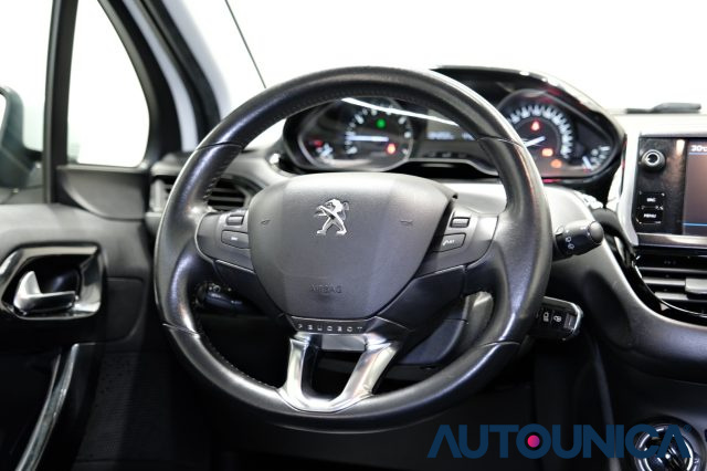 PEUGEOT 208 usata 36