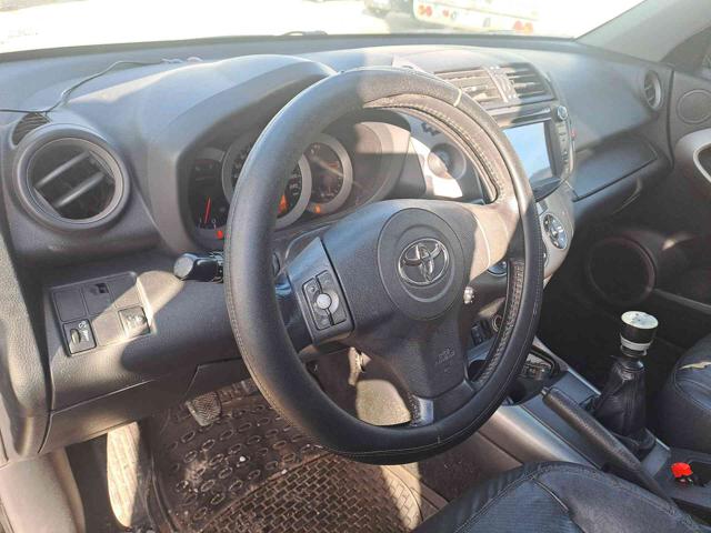 TOYOTA RAV 4 MY23 usata, con Chiusura centralizzata