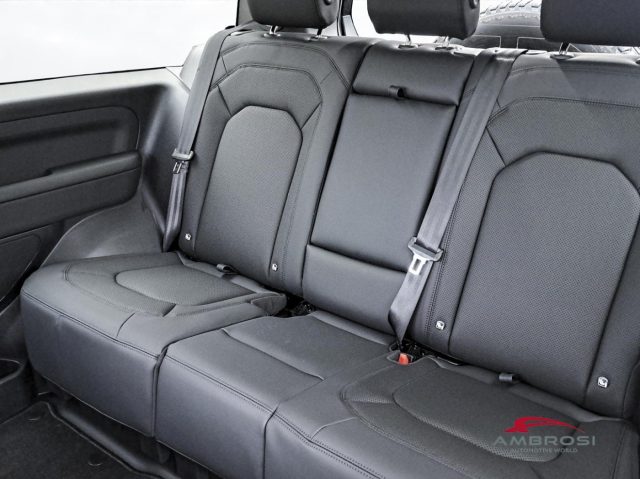 LAND ROVER Defender usata 9