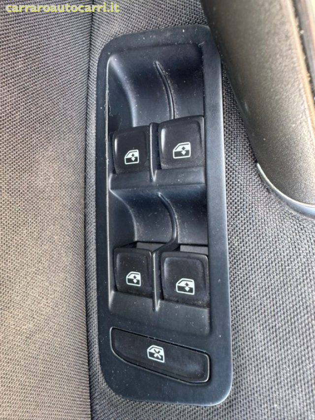 VOLKSWAGEN Golf usata, con Servosterzo