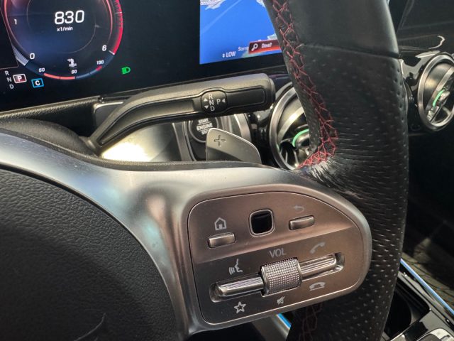 MERCEDES-BENZ GLB 200 usata, con Bracciolo