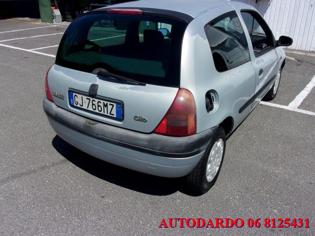 RENAULT Clio usata 4
