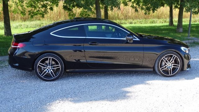 MERCEDES-BENZ C 220 usata, con Chiusura centralizzata