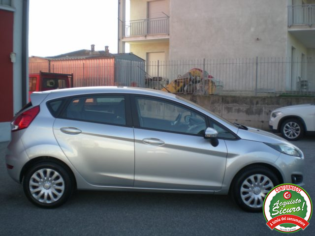 FORD Fiesta usata, con ESP