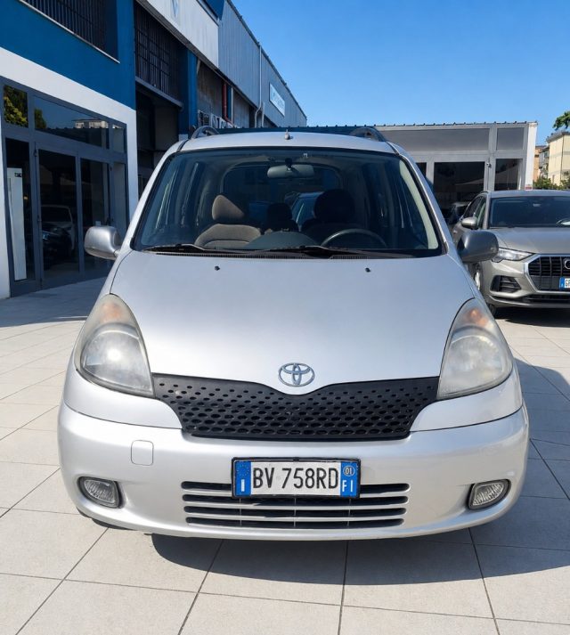 TOYOTA Yaris usata, con Airbag