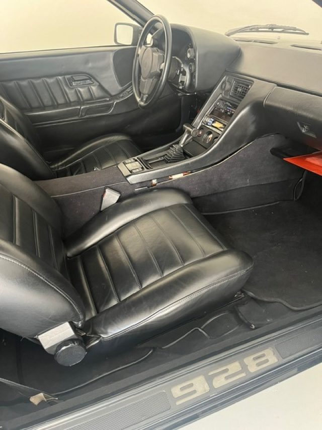 PORSCHE 928 usata 10
