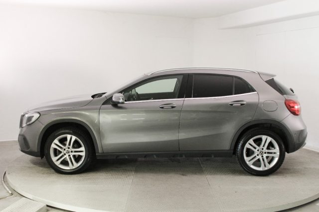 MERCEDES-BENZ GLA 200 usata, con Airbag Passeggero