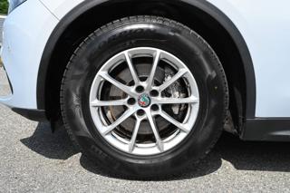 ALFA ROMEO Stelvio usata, con Controllo automatico clima