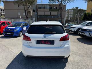 PEUGEOT 308 usata, con Boardcomputer