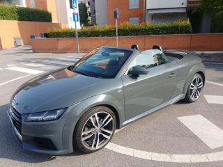 AUDI TT Roadster 2.0 TDI ultra S line