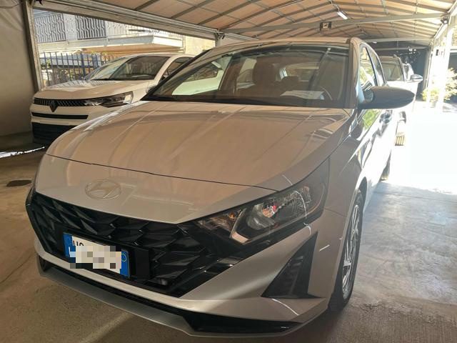 HYUNDAI i20 usata, con Airbag