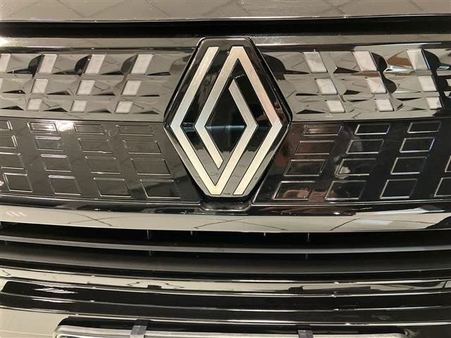 RENAULT Captur usata 23