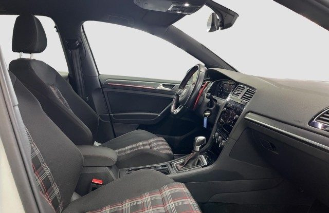 VOLKSWAGEN Golf GTI usata, con ESP