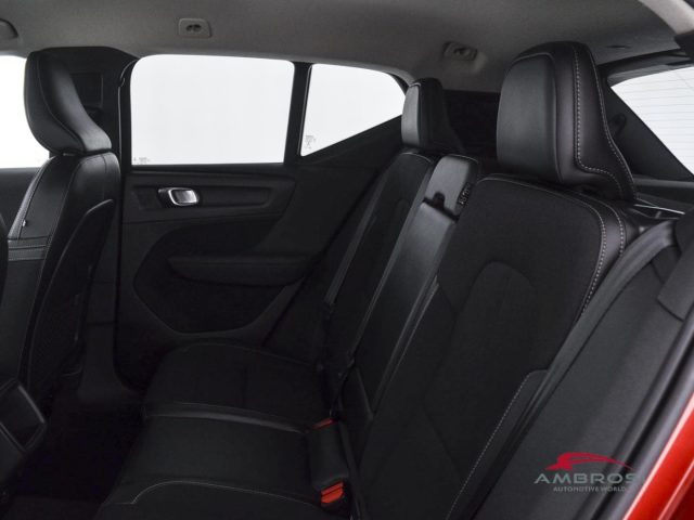 VOLVO XC40 usata 9