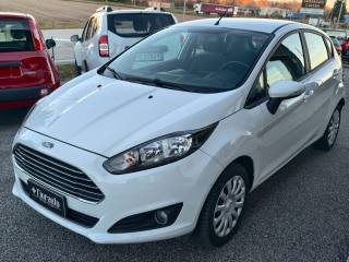 FORD Fiesta usata, con Autoradio