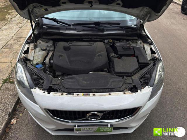 VOLVO V40 Cross Country usata, con Cerchi in lega