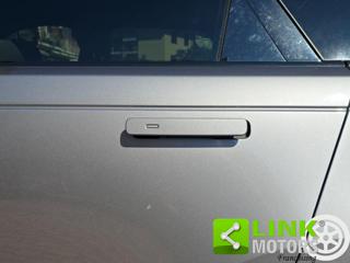 LAND ROVER Range Rover Velar usata, con Sedile posteriore sdoppiato