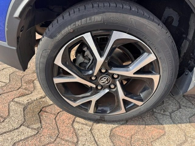 TOYOTA C-HR usata, con Bluetooth