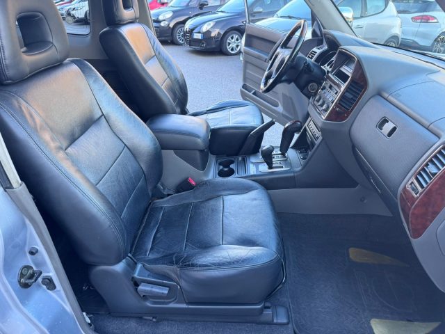 MITSUBISHI Pajero usata, con Fendinebbia