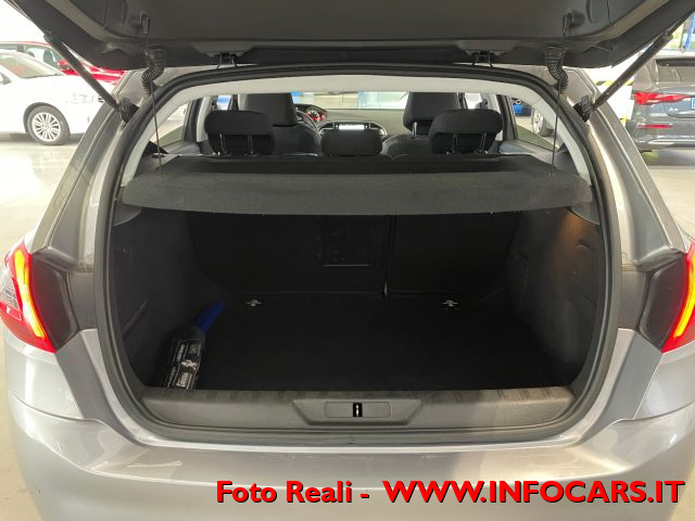 PEUGEOT 308 usata, con Bluetooth