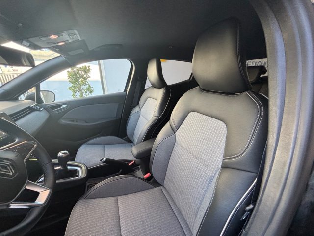 RENAULT Clio usata, con Volante in pelle