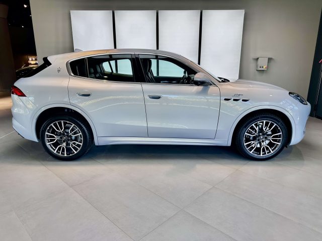 MASERATI Grecale usata, con Alzacristalli elettrici