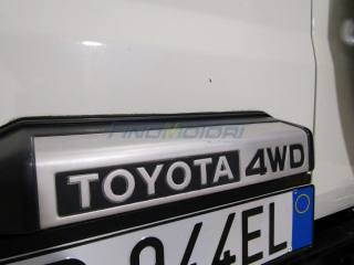 TOYOTA Land Cruiser usata 15