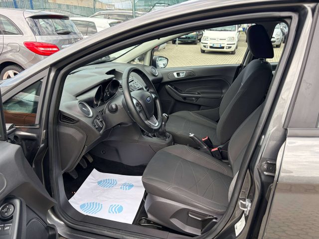 FORD Fiesta usata, con Lettore CD