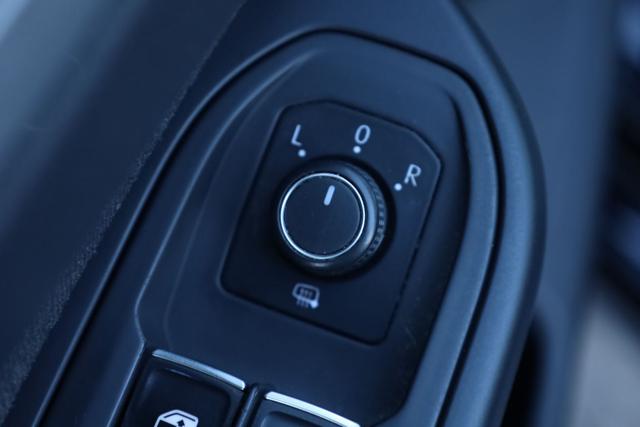 VOLKSWAGEN Golf usata, con Isofix