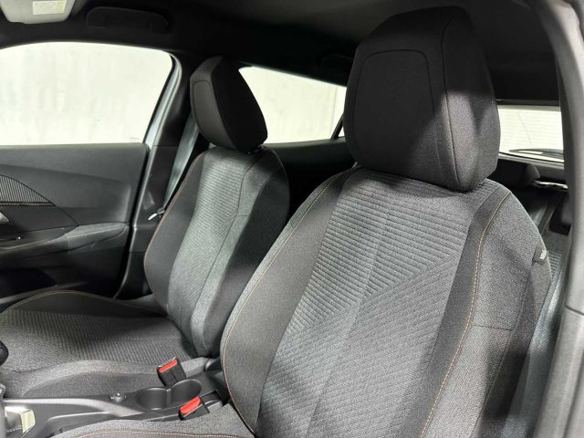PEUGEOT 2008 usata 26