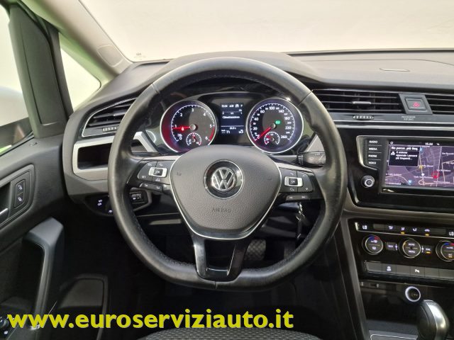 VOLKSWAGEN Touran usata, con USB