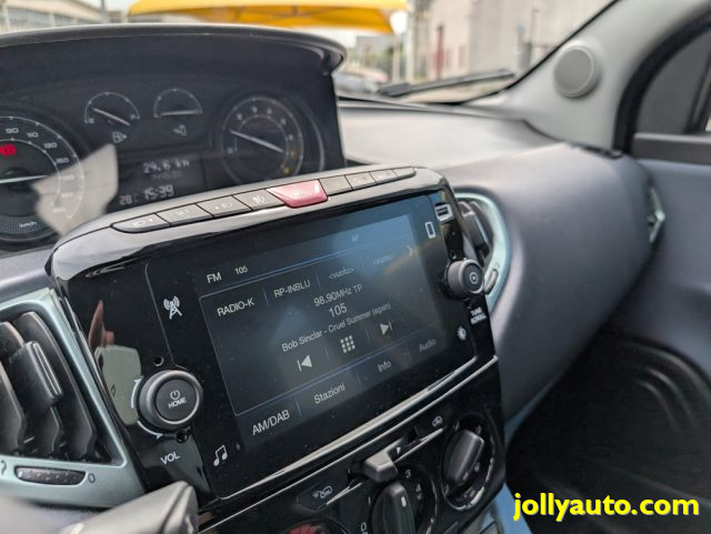 LANCIA Ypsilon usata, con Touch screen