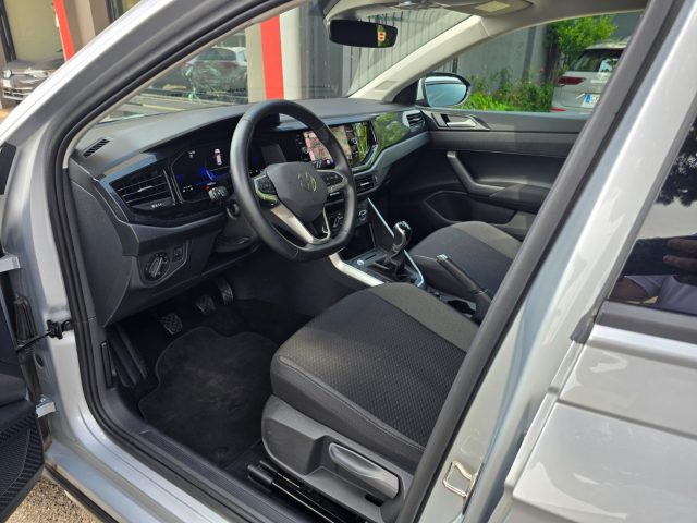 VOLKSWAGEN Taigo usata, con USB