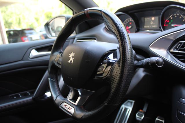 PEUGEOT 308 usata, con Servosterzo