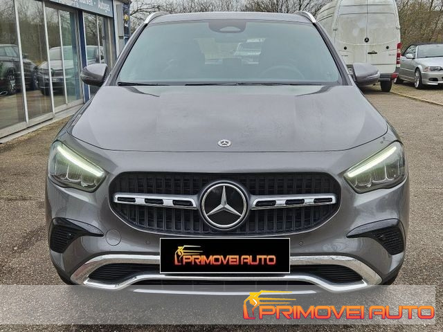 MERCEDES-BENZ GLA 200 usata, con Chiusura centralizzata