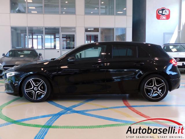 MERCEDES-BENZ A 180 usata, con Touch screen