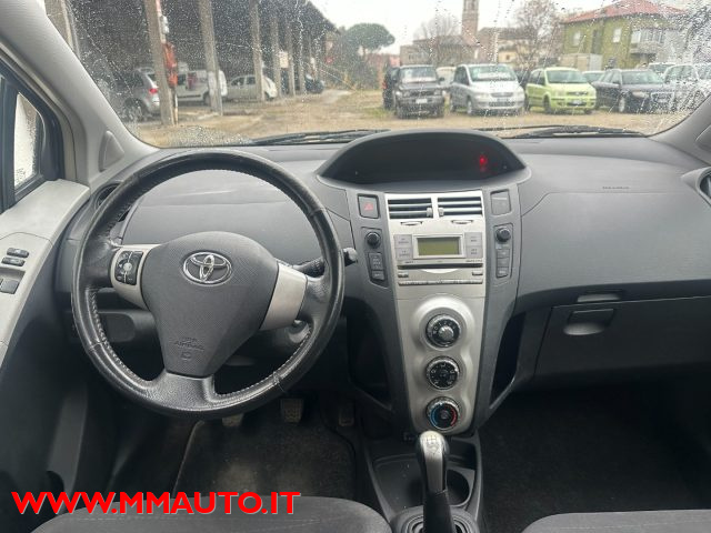 TOYOTA Yaris usata, con Volante multifunzione