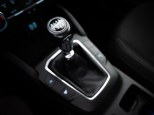 FORD Kuga usata, con Sedili sportivi
