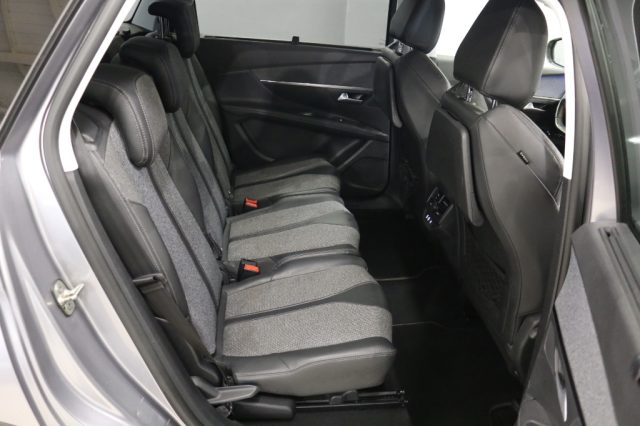PEUGEOT 5008 usata, con ESP