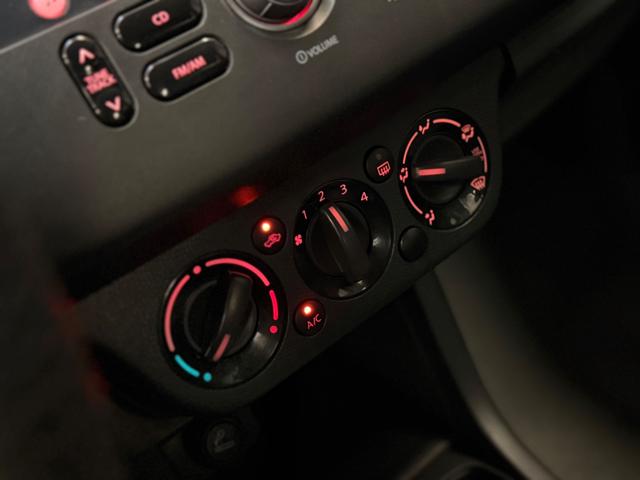 SUZUKI Swift usata, con Sensori di parcheggio posteriori
