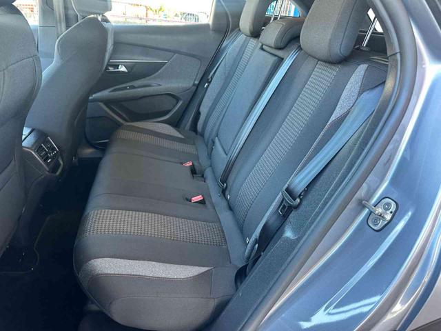 PEUGEOT 3008 usata, con Boardcomputer