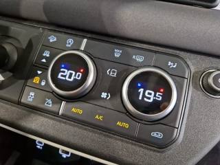 LAND ROVER Defender usata, con Interni in pelle