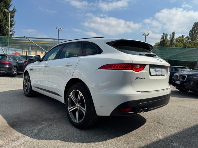 JAGUAR F-Pace usata, con Boardcomputer
