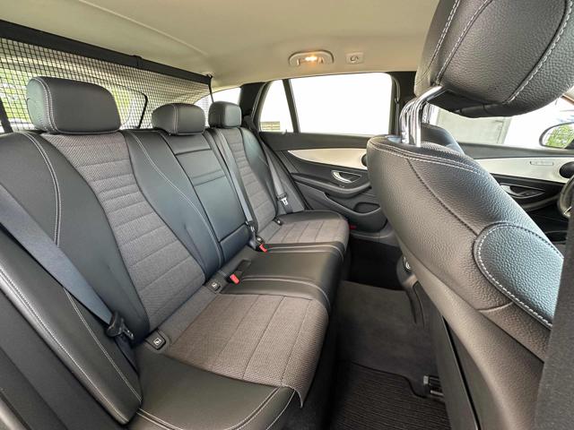 MERCEDES-BENZ E 200 usata, con USB