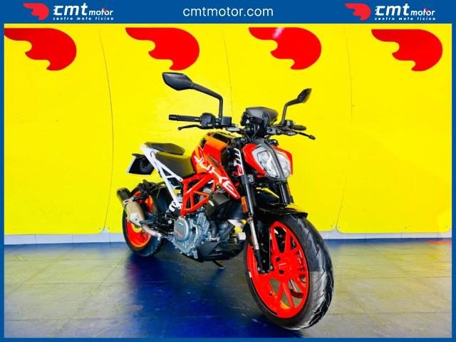 KTM 390 Duke usata 1