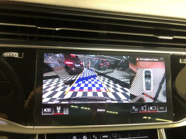 AUDI Q7 usata, con Telecamera per parcheggio assistito
